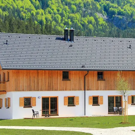 Homes Obertraun/oberoesterreich 86 *